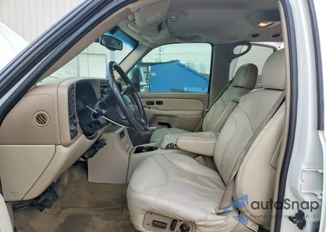 2002 GMC Yukon Xl K2500 z USA, uszkodzony, nr VIN 3GKGK26G92G263227